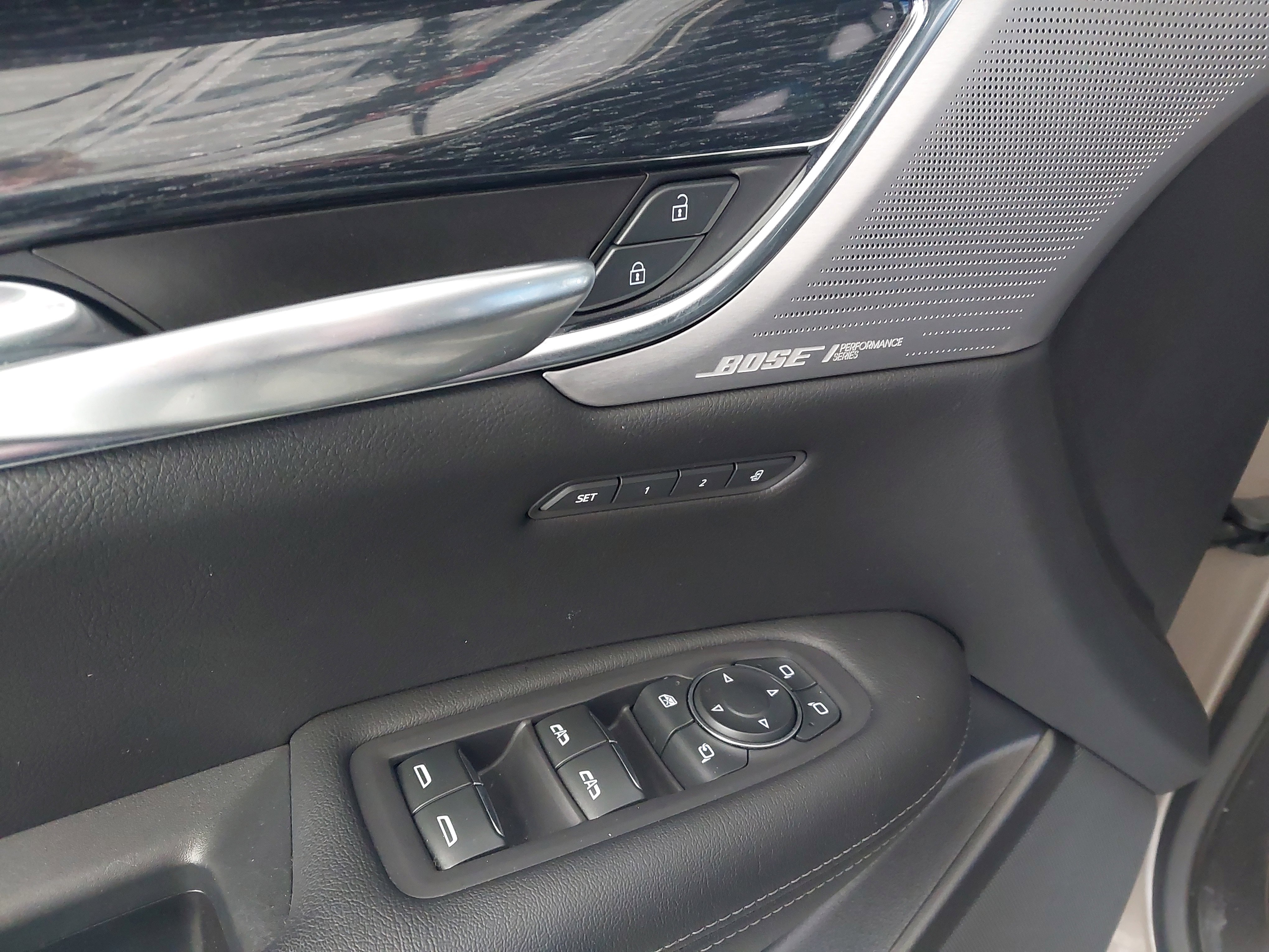 Used 2022 Cadillac XT5 Premium Luxury w/ LPO, Floor Liner Package image 26