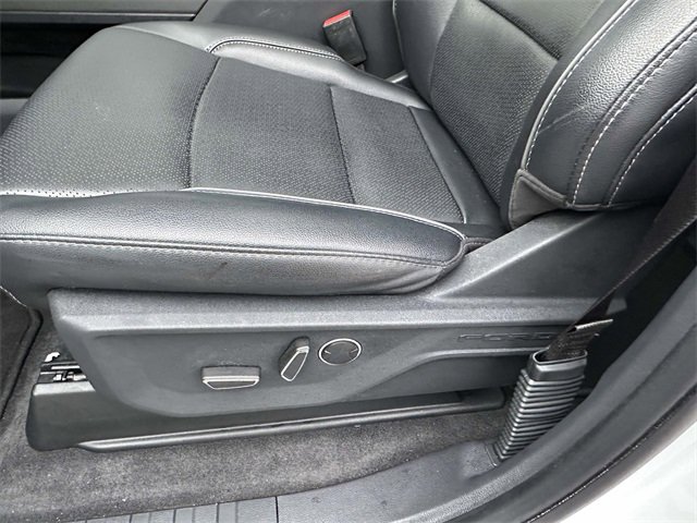 Used 2025 Ford F150 Lariat w/ Equipment Group 502A High image 23