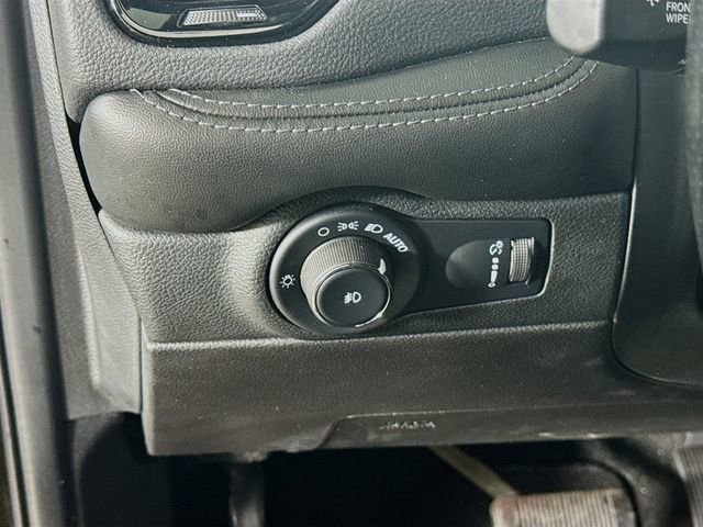 Used 2022 Dodge Durango GT image 14