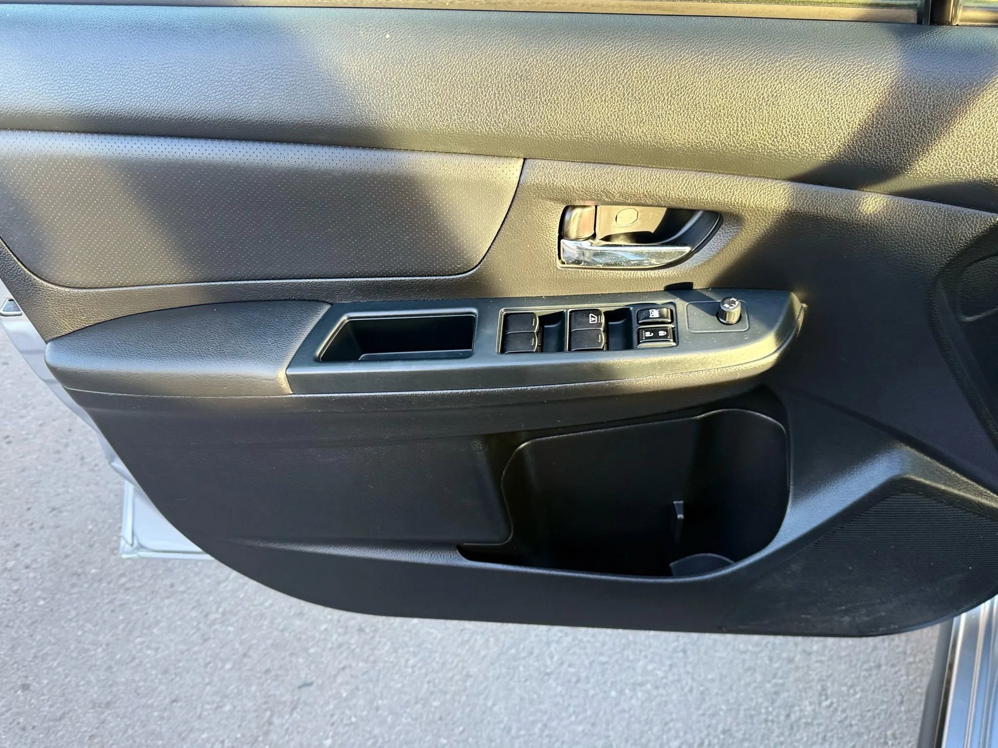 Used 2014 Subaru Crosstrek 2.0i Limited image 13