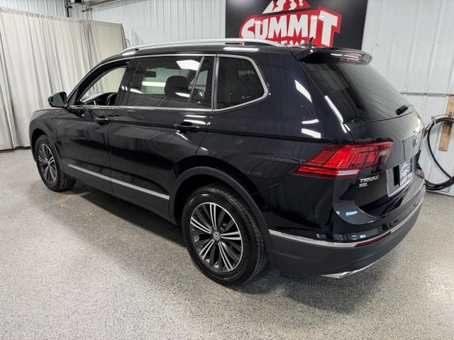 Used 2018 Volkswagen Tiguan SEL AWD/4WD image 6