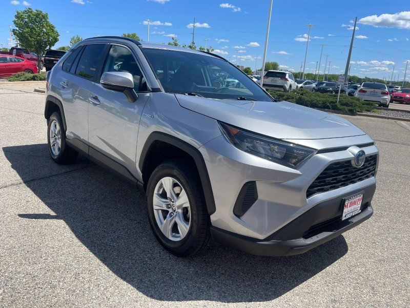 Used 2021 Toyota RAV4 LE w/ Carpet Mat Package (TMS) image 2