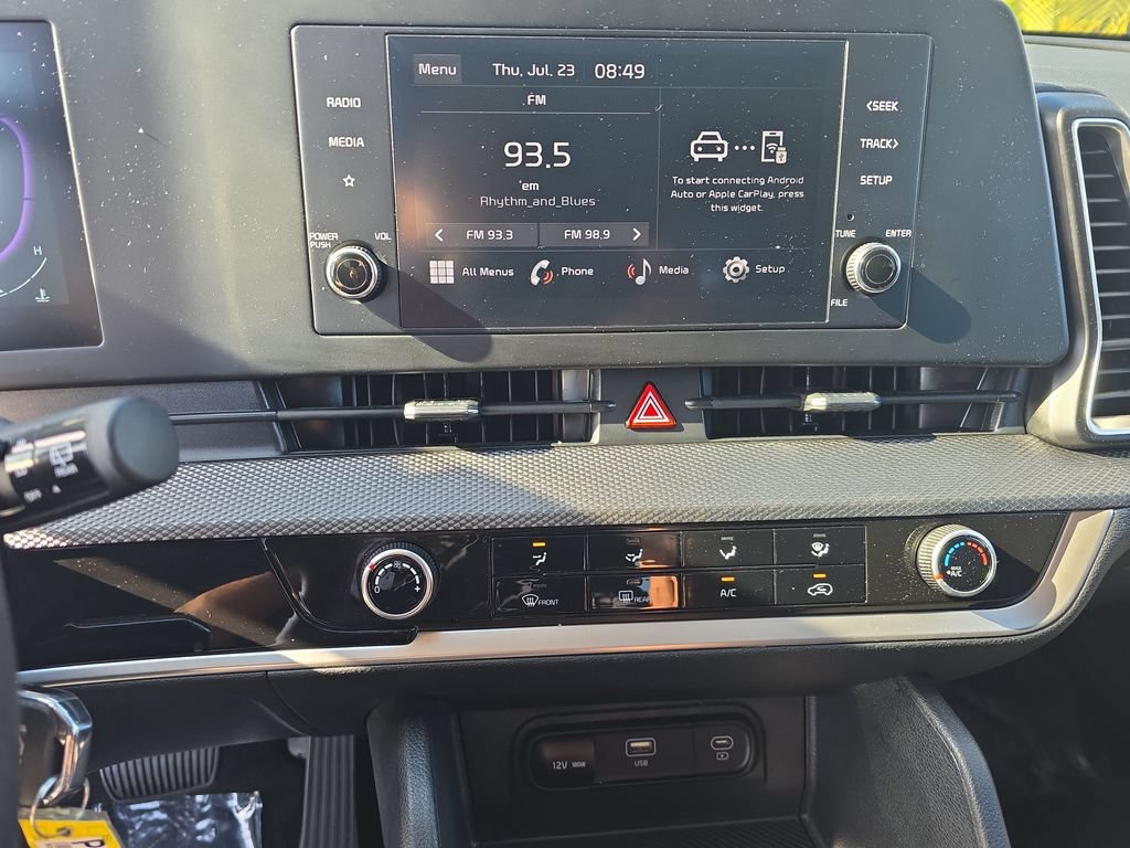 Used 2025 Kia Sportage LX FWD image 12