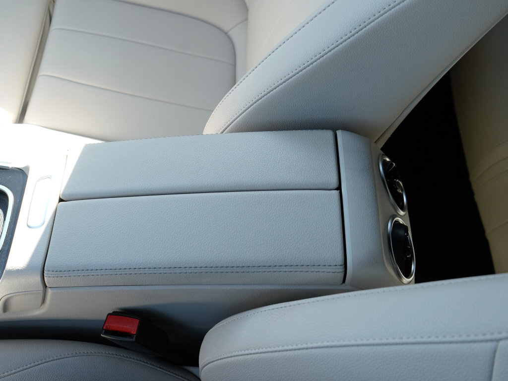 Used 2025 Mercedes-Benz GLA 250 image 26