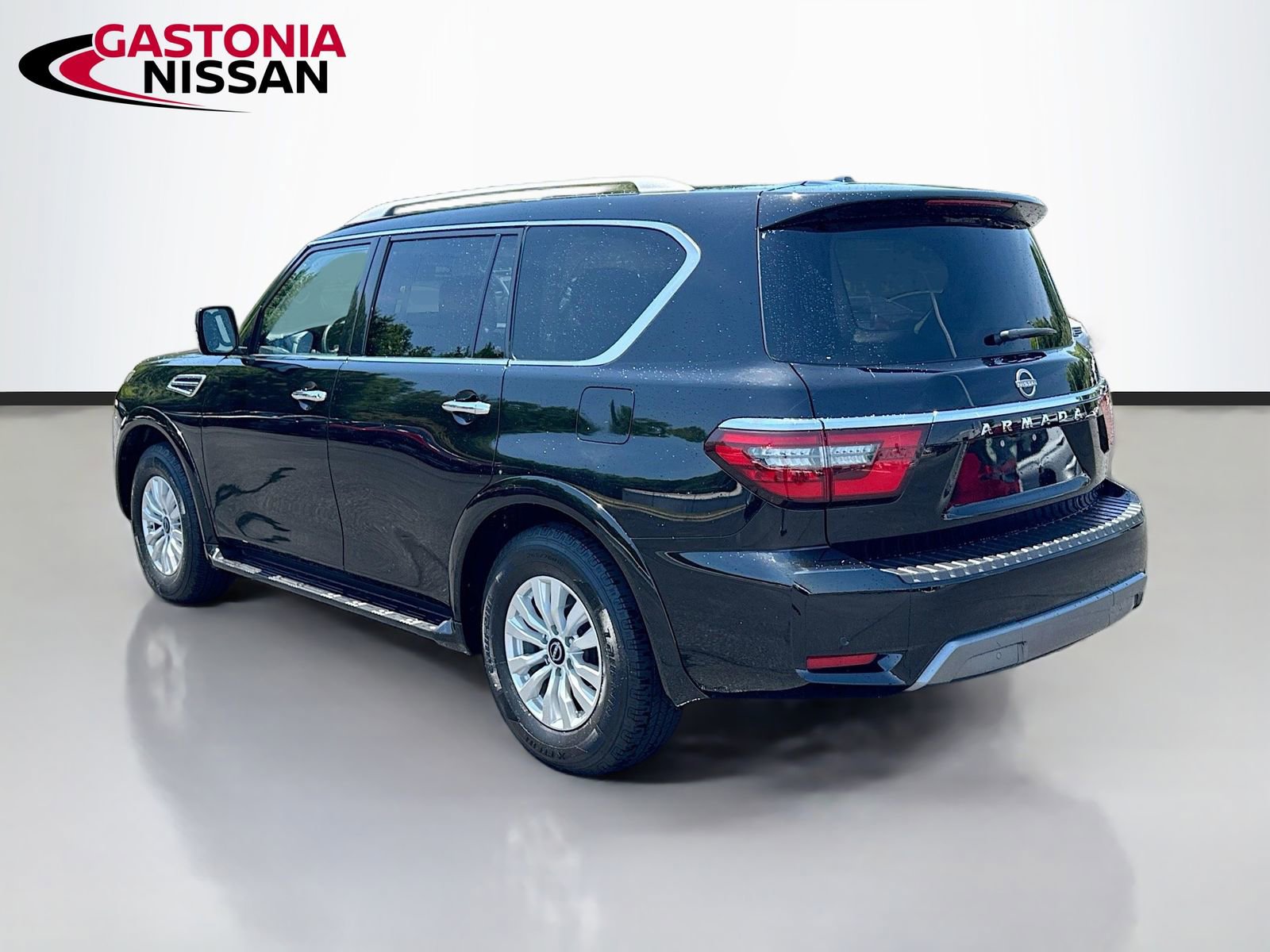 Used 2024 Nissan Armada SV AWD/4WD image 6