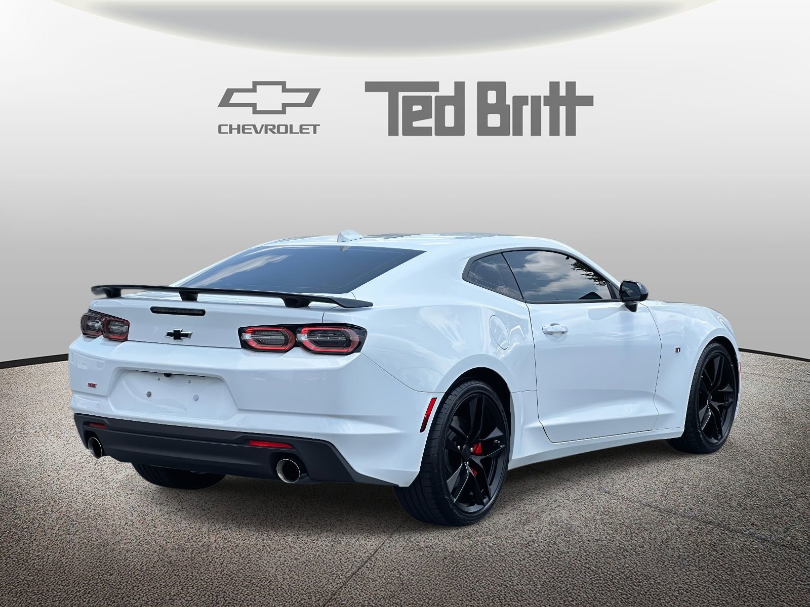 Used 2023 Chevrolet Camaro SS image 4