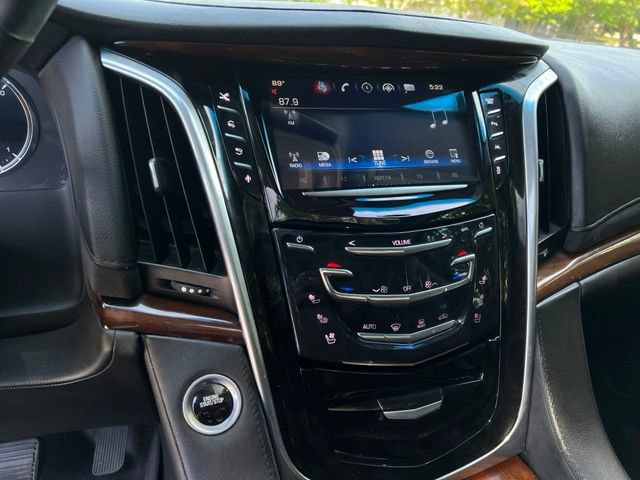Used 2016 Cadillac Escalade Premium AWD/4WD image 37