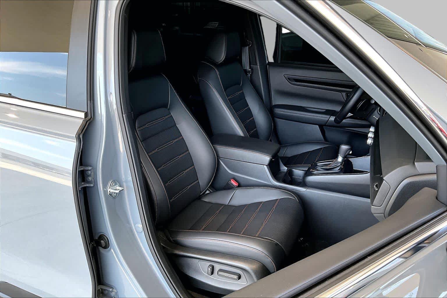 Used 2025 Honda CR-V Sport-L image 8