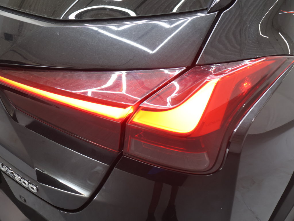 Used 2020 Lexus UX 200 w/ Premium Package FWD image 31