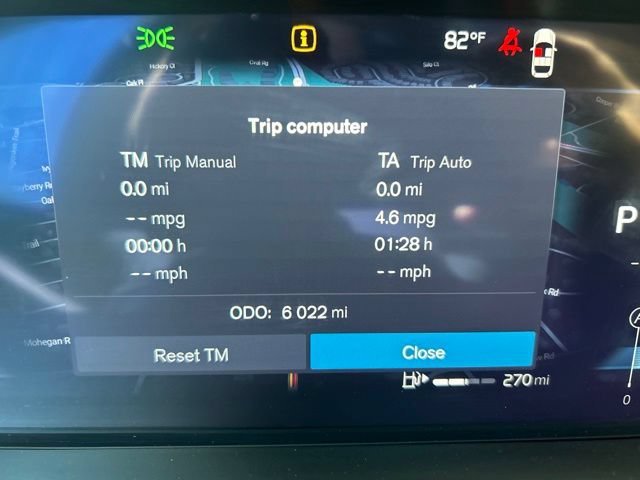 Certified 2025 Volvo XC40 B5 Core AWD/4WD image 22