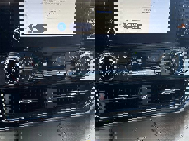 Used 2023 Toyota Highlander XLE image 20