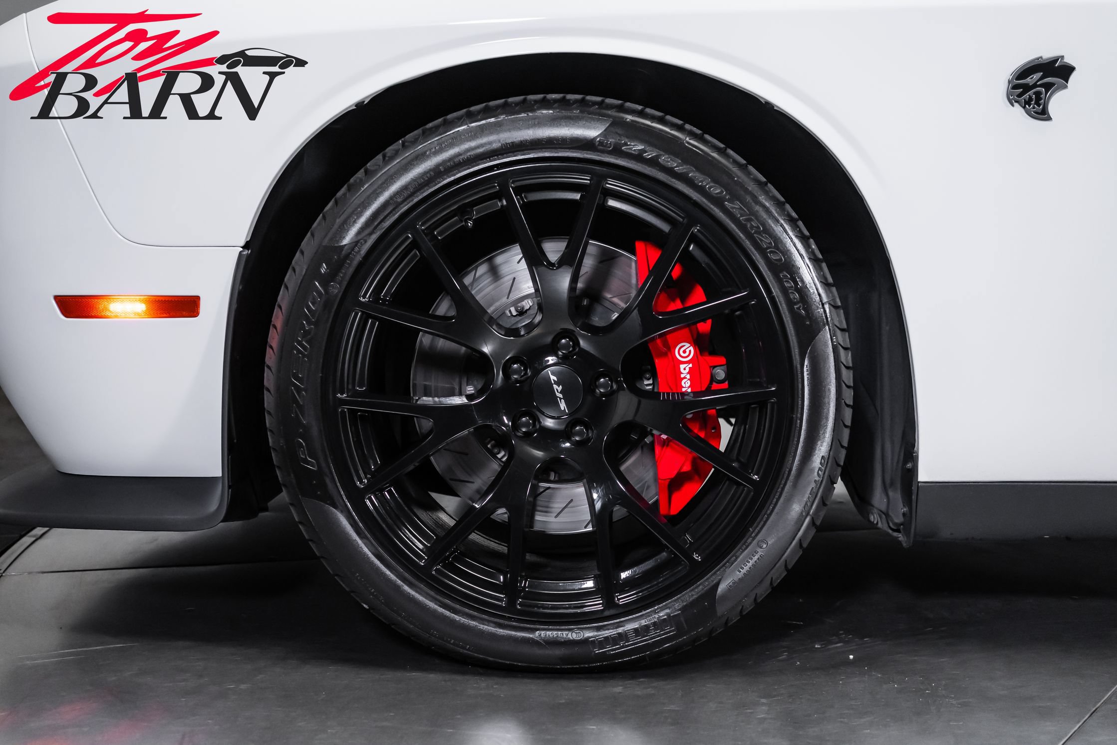 Used 2015 Dodge Challenger SRT Hellcat RWD image 17