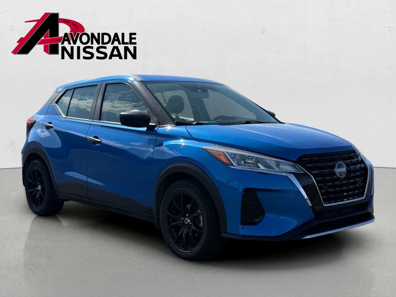 Used 2023 Nissan Kicks S FWD image 4