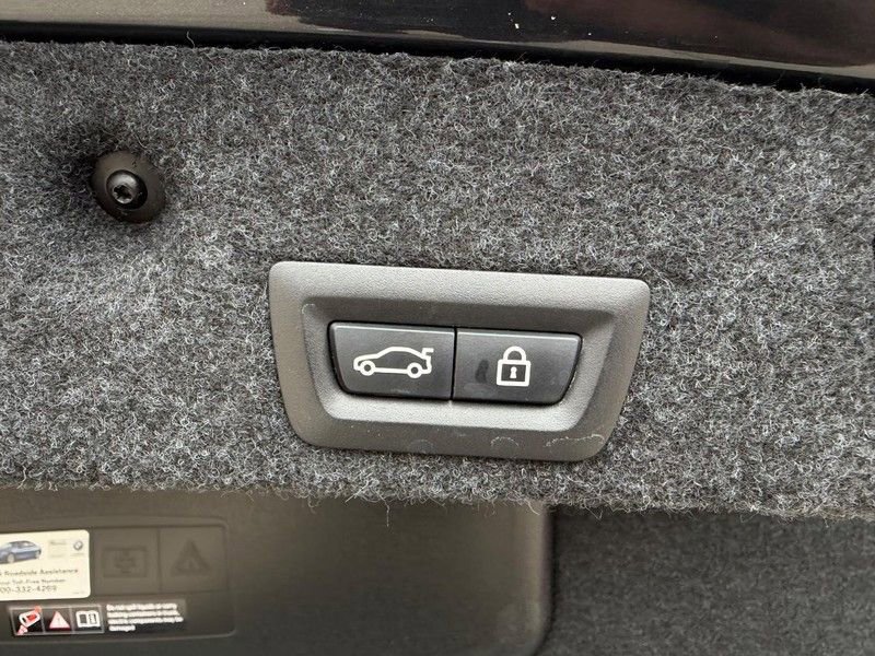 Used 2016 BMW 528i xDrive Sedan w/ Premium Package image 6