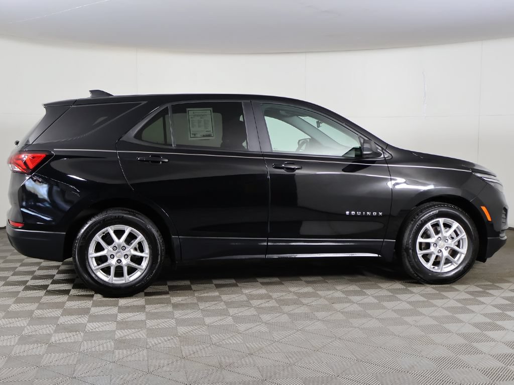Used 2024 Chevrolet Equinox LS w/ LS Convenience Package FWD image 15