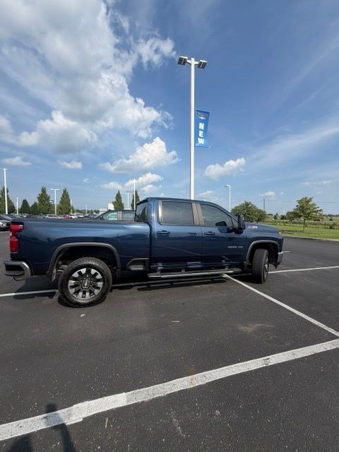 Used 2021 Chevrolet Silverado 2500 LT w/ All Star Edition AWD/4WD image 7