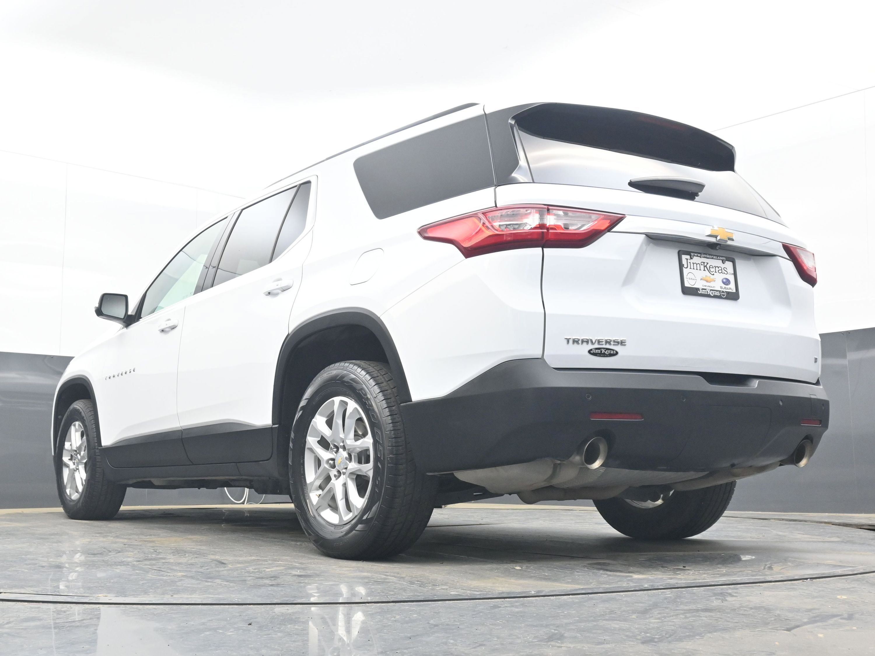 Used 2021 Chevrolet Traverse LT image 28