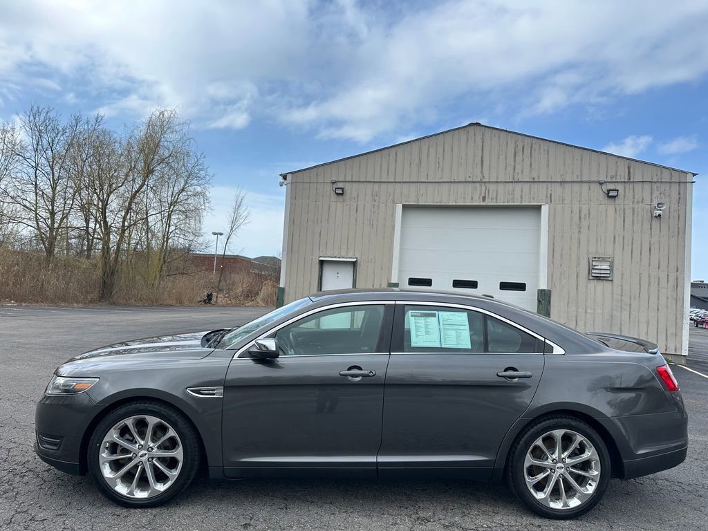 Used 2016 Ford Taurus Limited w/ Equipment Group 301A AWD/4WD image 11