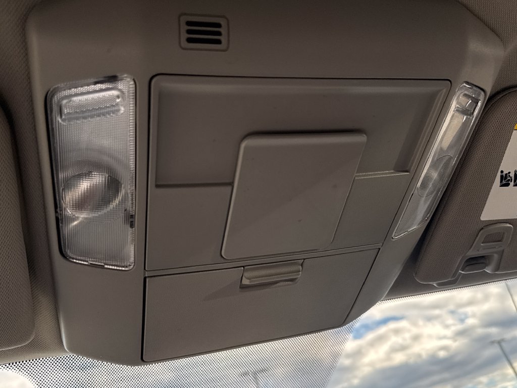 Used 2015 Toyota Tundra SR5 AWD/4WD image 29