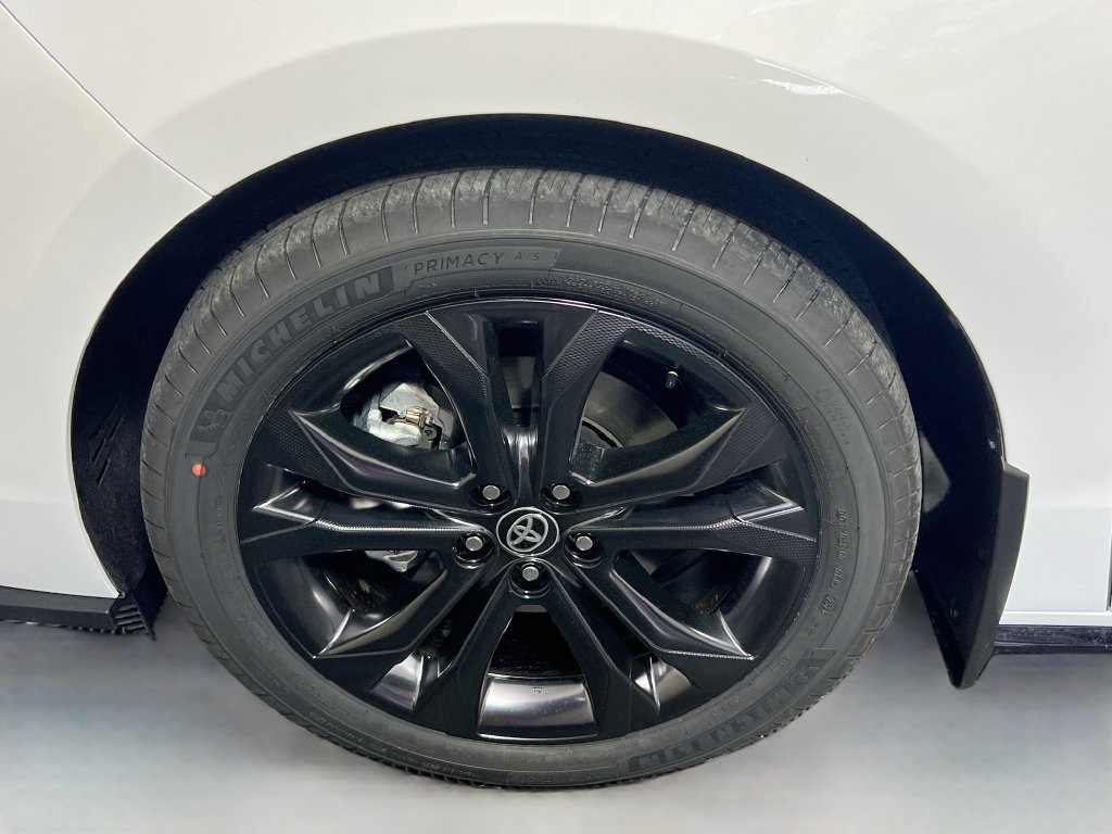 New 2026 Toyota Sienna XSE FWD image 11