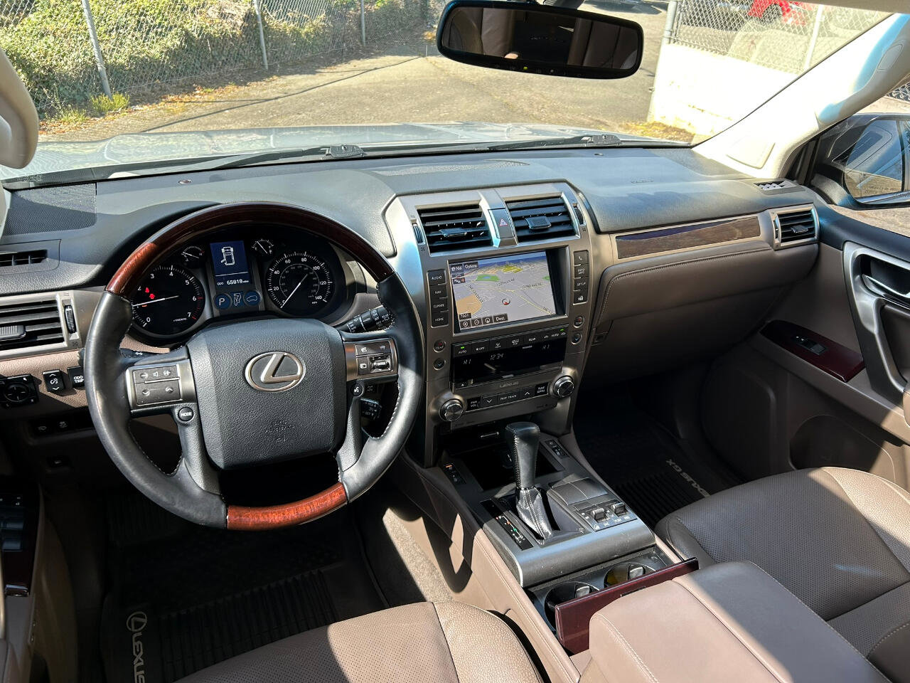 Used 2019 Lexus GX 460 Premium image 14