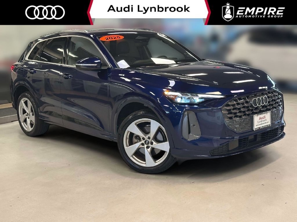 Used 2025 Audi Q5 Premium Plus w/ Premium Plus AWD/4WD image 1