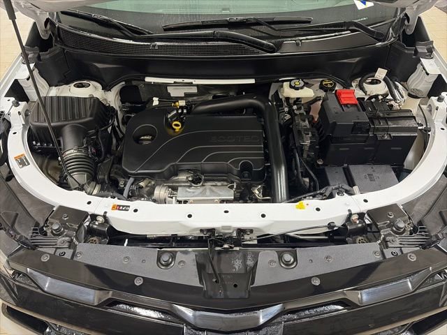 Used 2025 Chevrolet Equinox RS w/ Safety and Technology Package AWD/4WD image 17