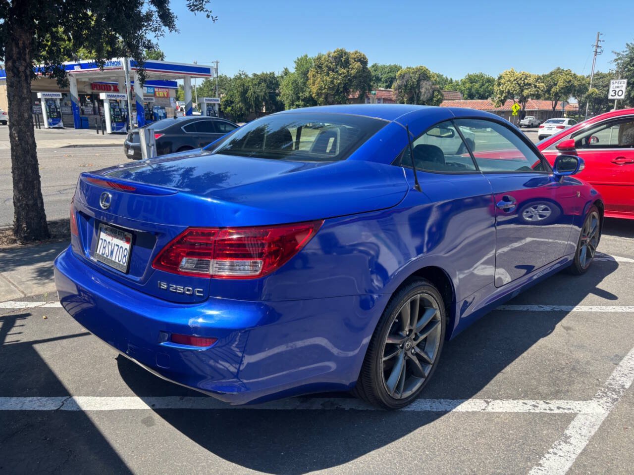 Used 2013 Lexus IS 250C w/ F-Sport Pkg w/Summer Tires RWD image 4