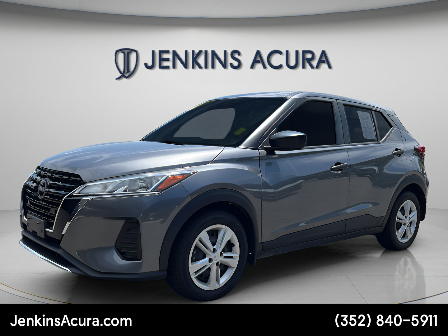 Used 2024 Nissan Kicks S FWD image 7