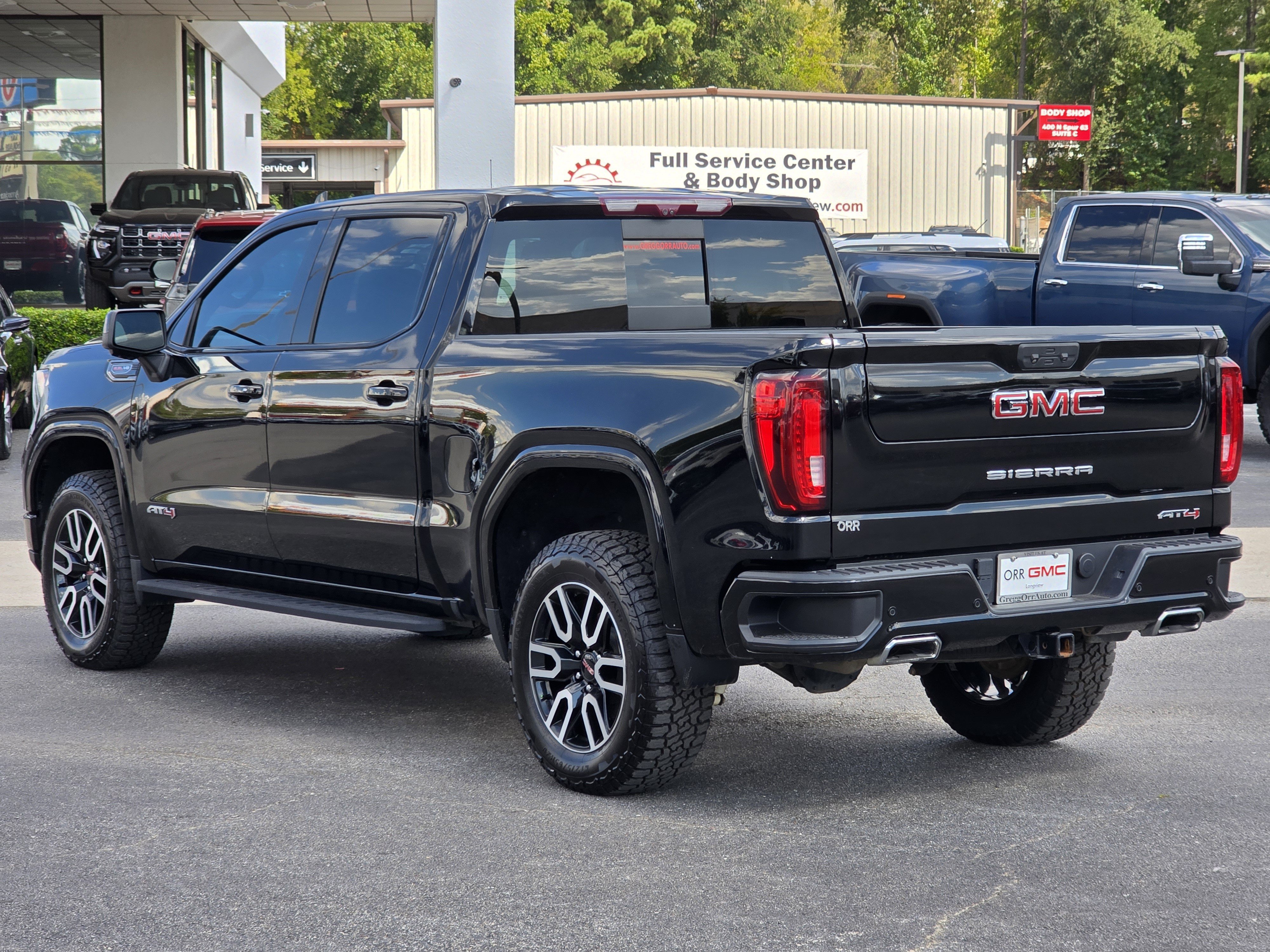 Used 2022 GMC Sierra 1500 AT4 w/ AT4 Premium Package AWD/4WD image 6
