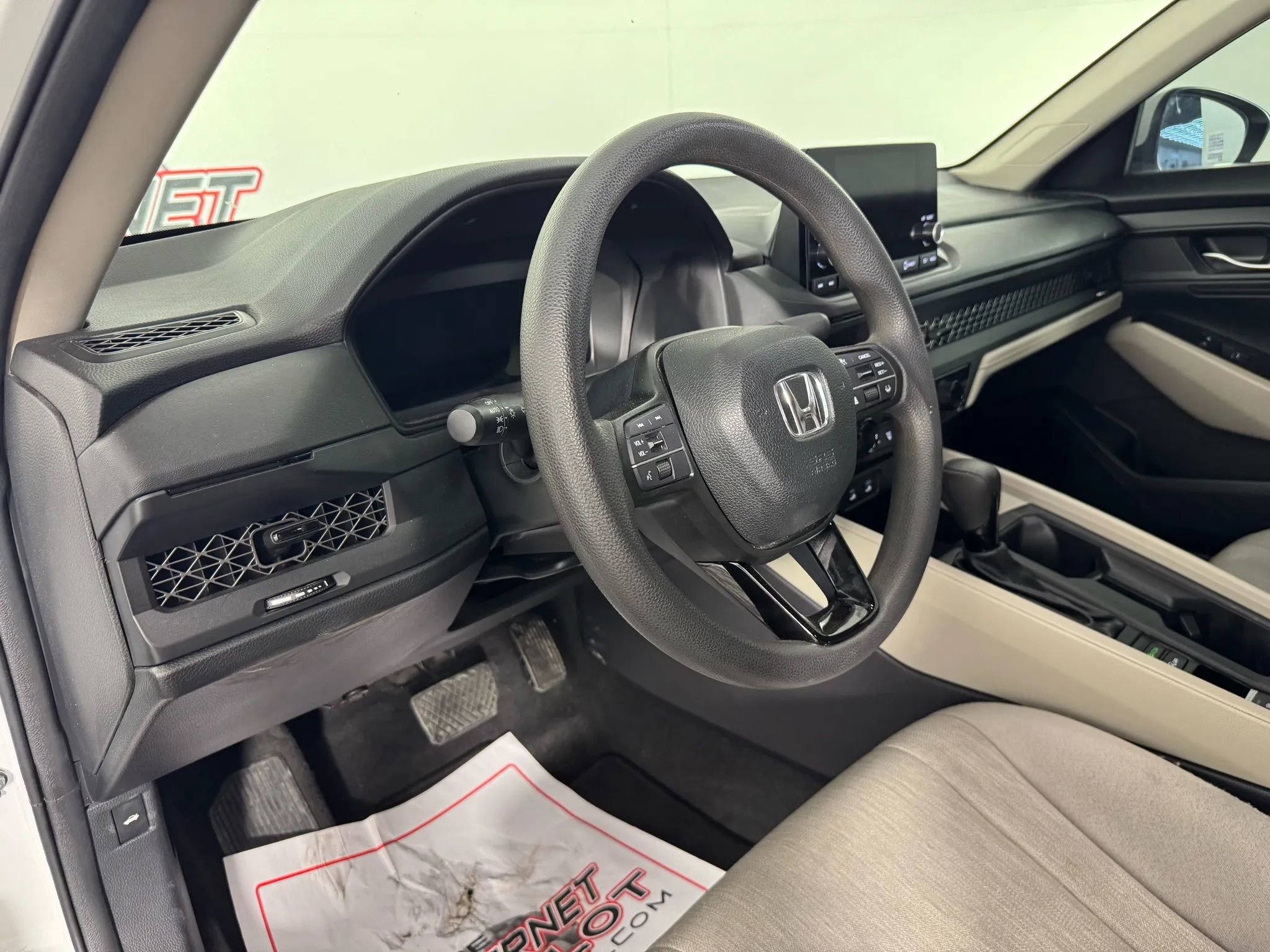 Used 2023 Honda Accord LX image 10