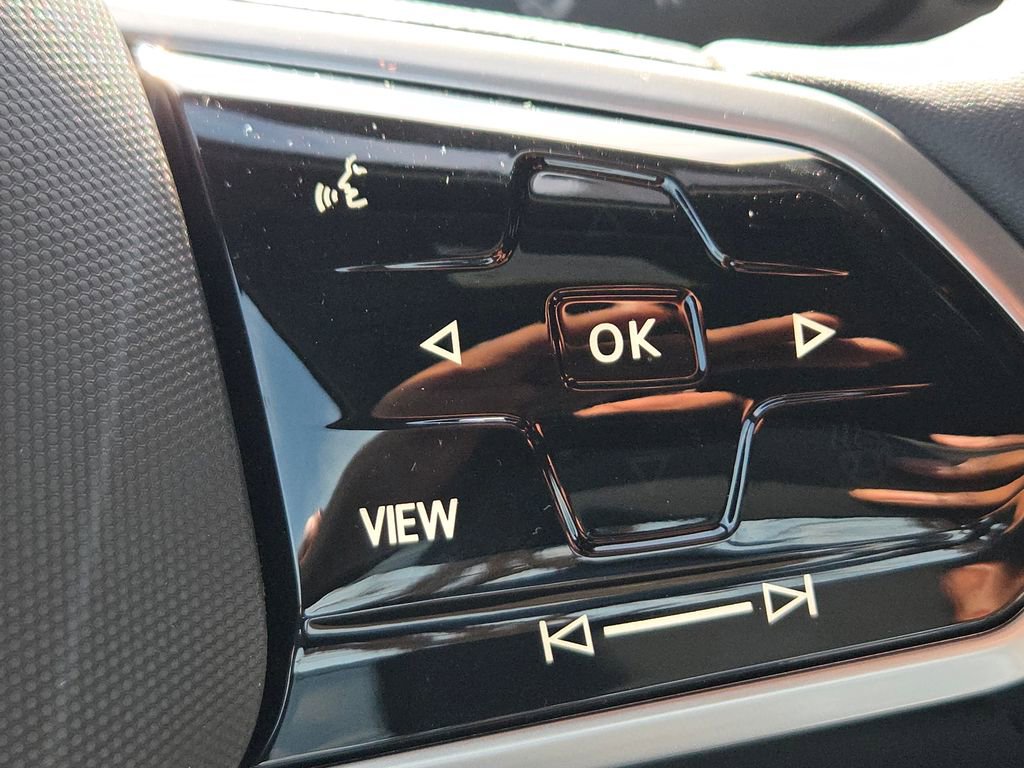 New 2025 Volkswagen ID.4 Pro AWD/4WD image 8