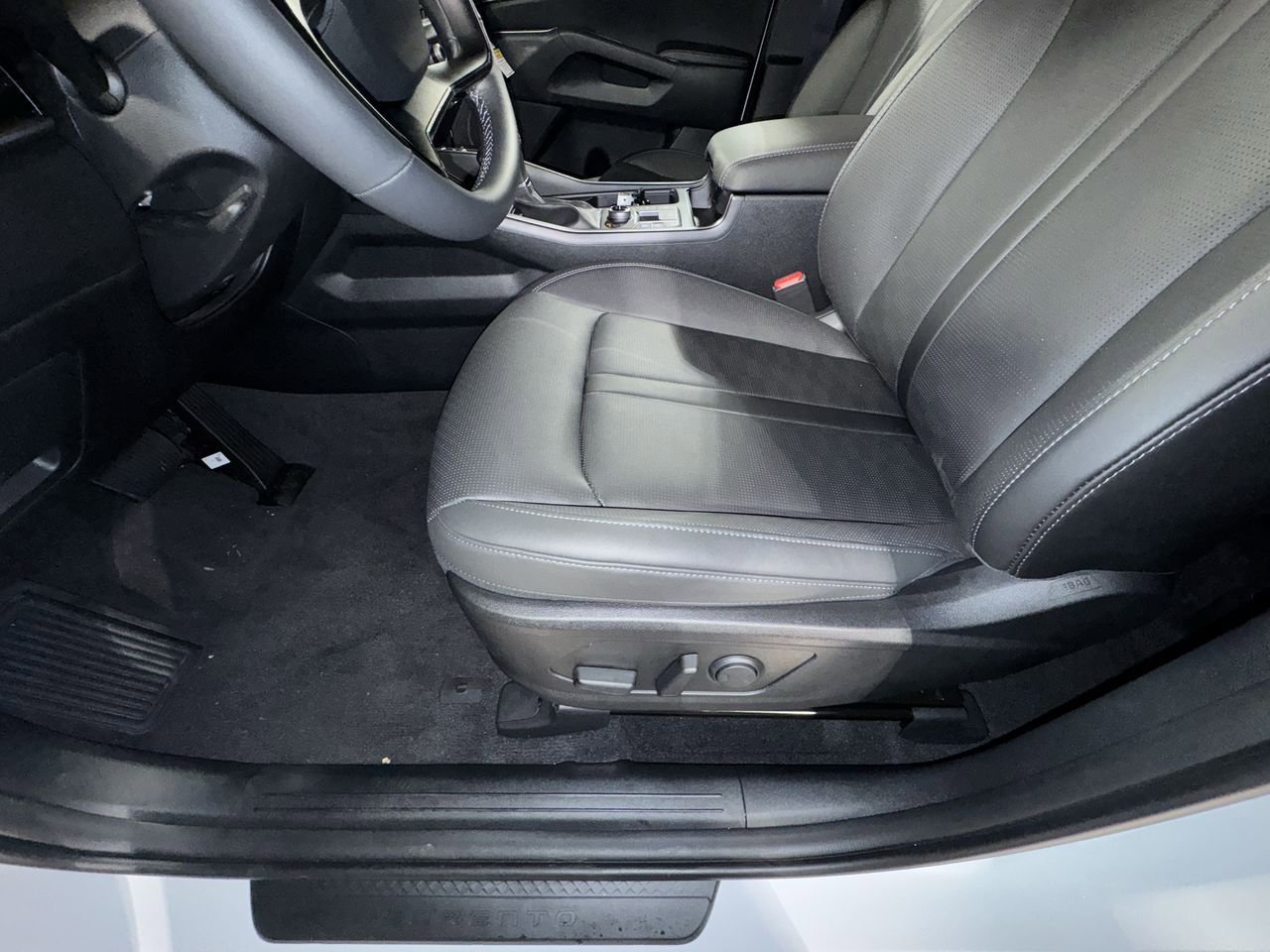 New 2026 Kia Sorento S image 15