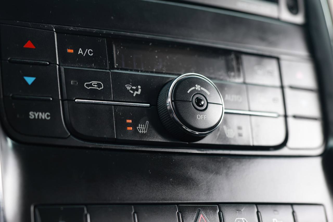 Used 2013 Jeep Grand Cherokee Limited image 33