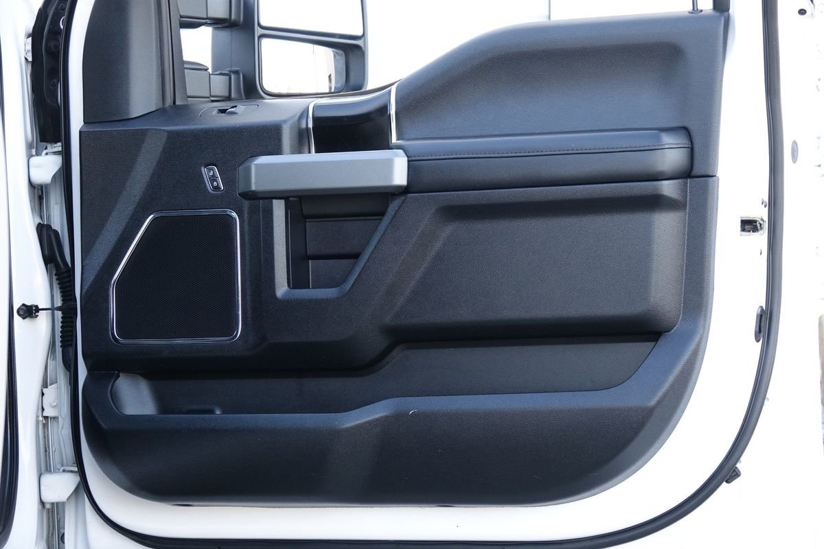 Used 2019 Ford F350 Platinum w/ Platinum Ultimate Package image 36