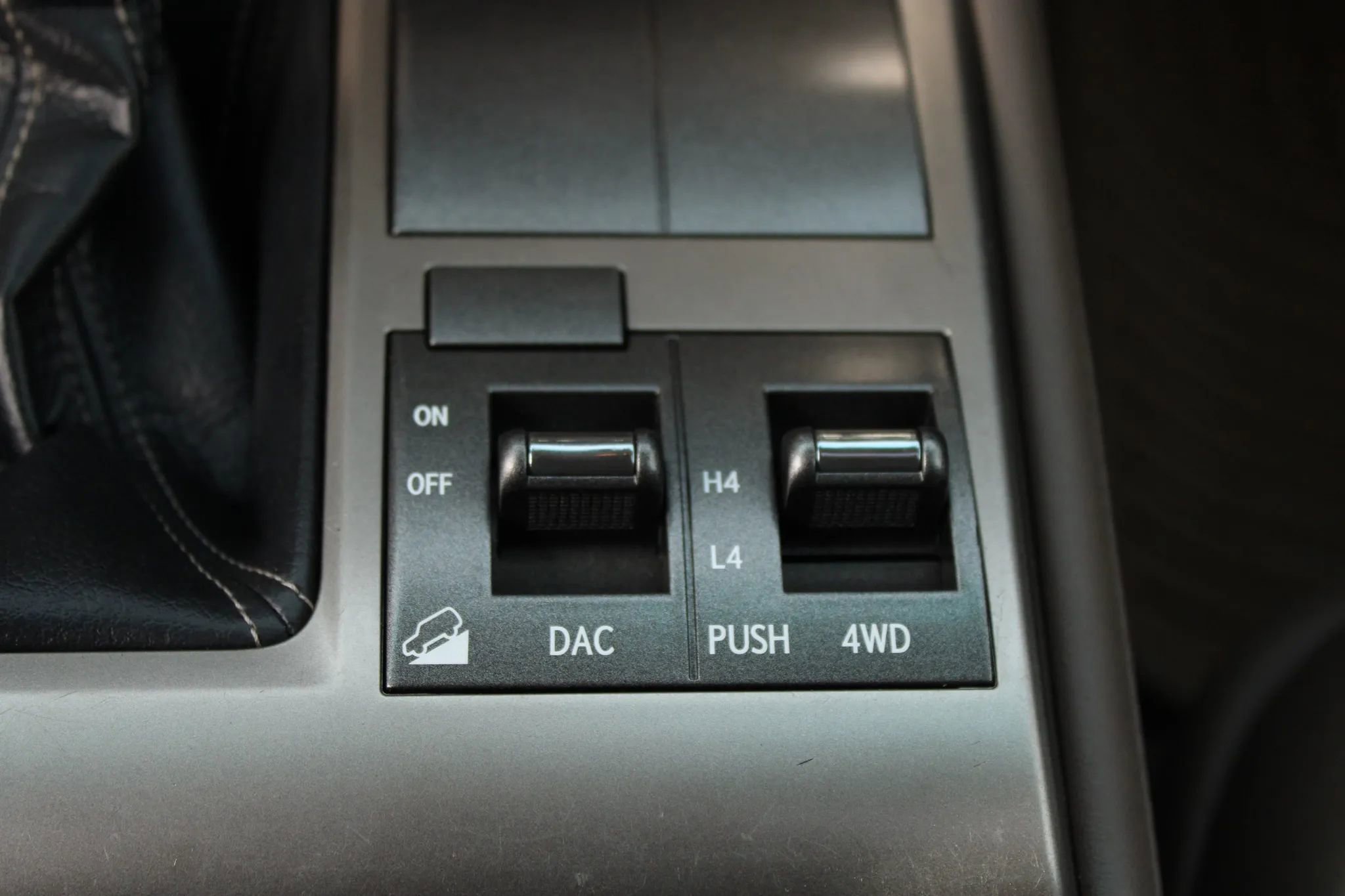 Used 2011 Lexus GX 460 image 31