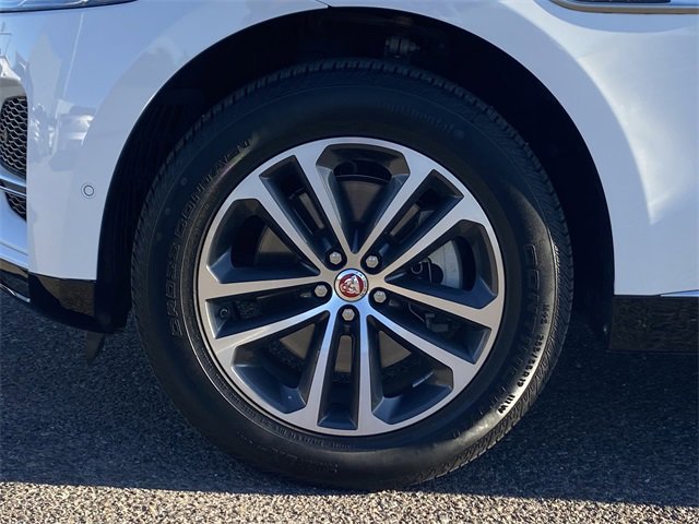 Used 2021 Jaguar F-PACE image 31