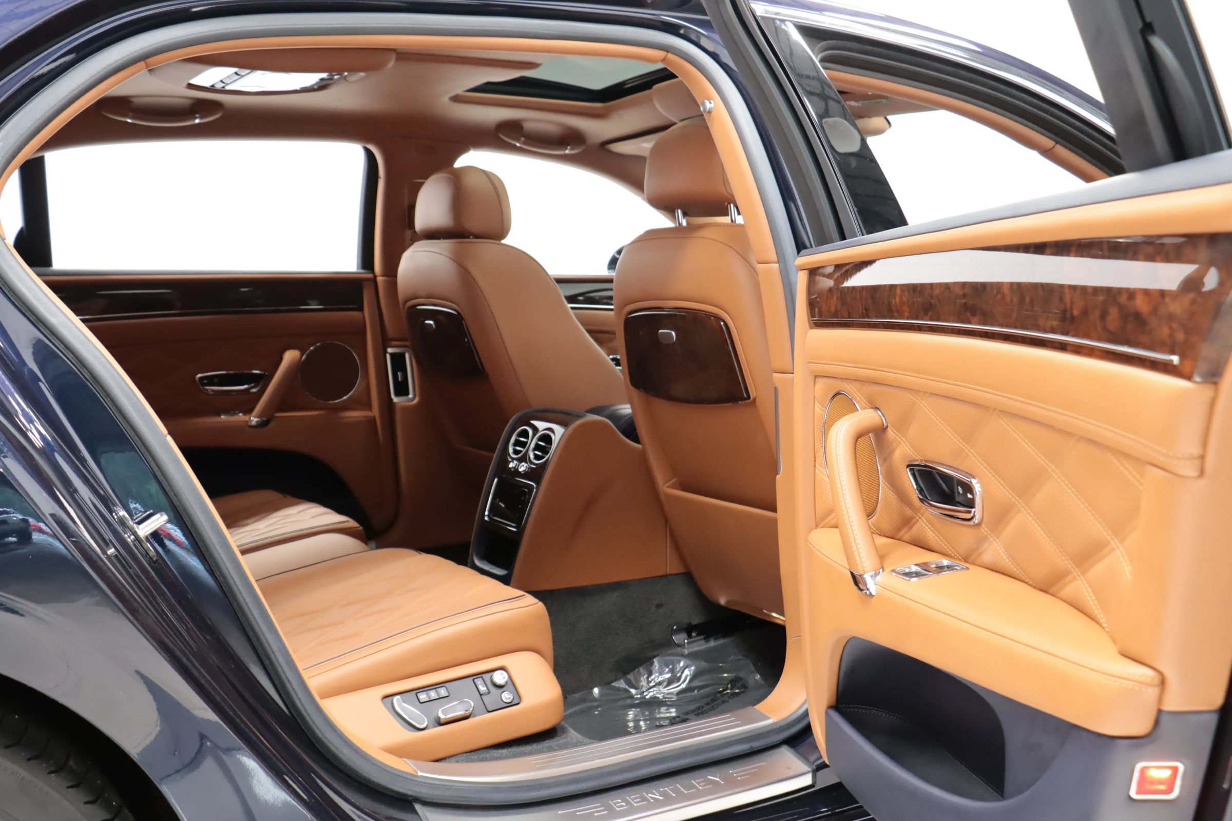 Used 2016 Bentley Flying Spur V8 AWD/4WD image 68