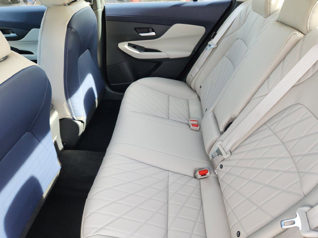 New 2026 Nissan Sentra SL w/ Floor Mat Package FWD image 12