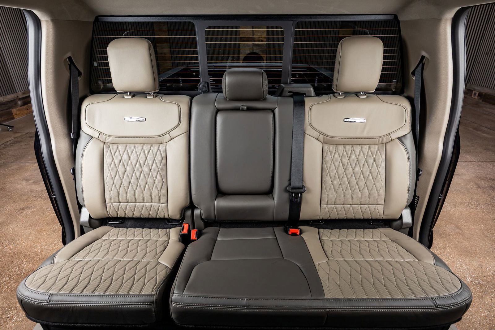 Used 2026 Ford F350 Platinum w/ Platinum Plus Package image 36