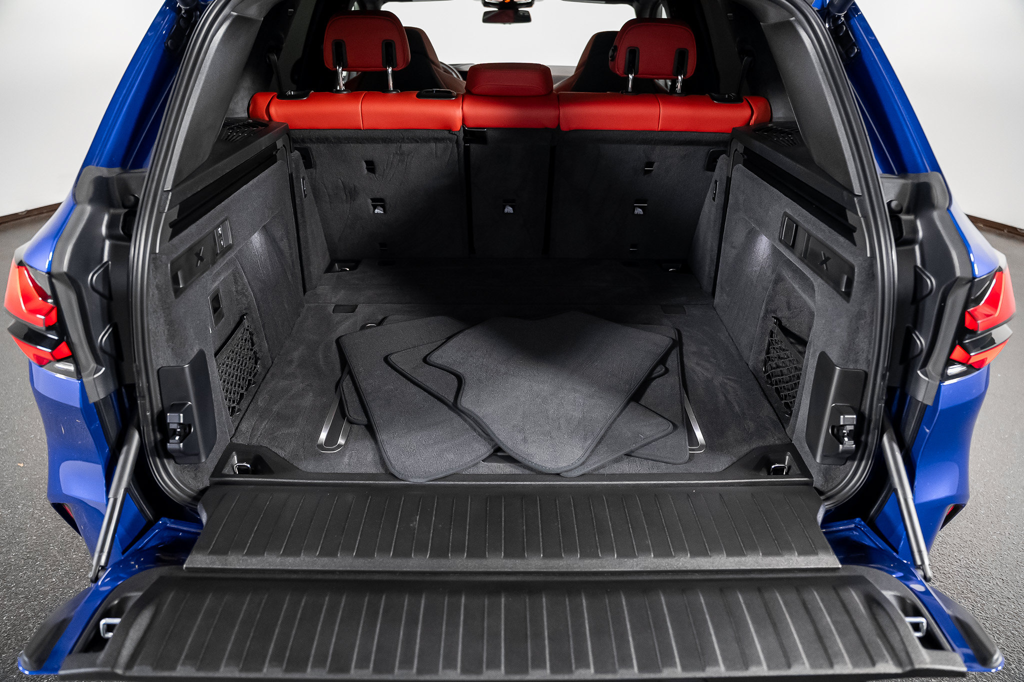 Used 2025 BMW X5 M Competition AWD/4WD image 81