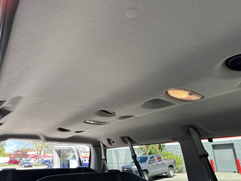 Used 2011 Ford E-350 and Econoline 350 XLT RWD image 21