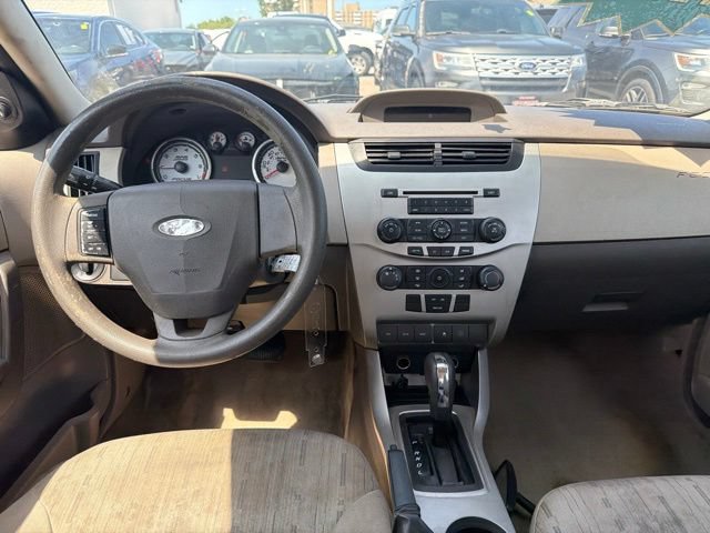 Used 2010 Ford Focus SE FWD image 17