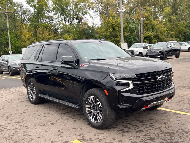 Used 2024 Chevrolet Tahoe Z71 w/ Luxury Package AWD/4WD image 2