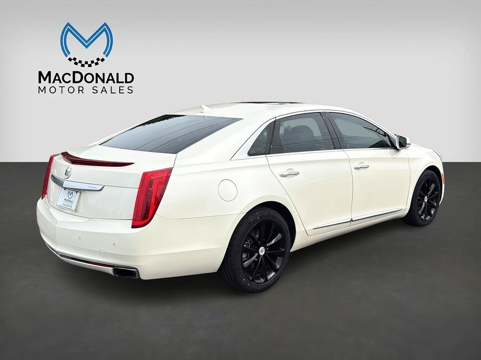 Used 2013 Cadillac XTS Luxury w/ Driver Awareness Package FWD image 7