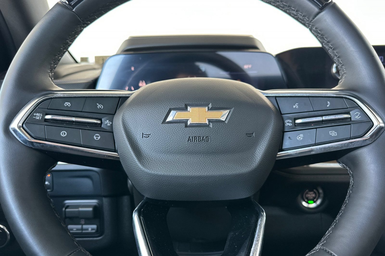 Used 2026 Chevrolet Tahoe High Country AWD/4WD image 33