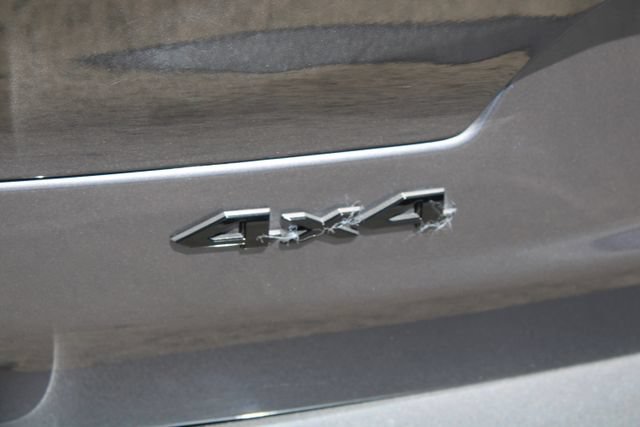 Used 2023 Jeep Grand Cherokee L Laredo AWD/4WD image 9