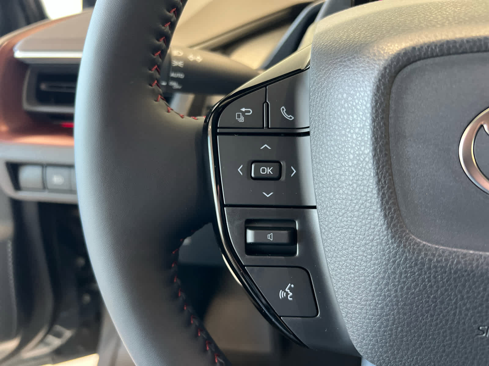 New 2026 Toyota Prius Plug-In Hybrid w/ Limited Premium Package image 17