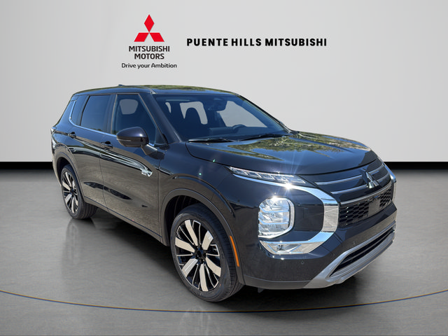 New 2026 Mitsubishi Outlander SE AWD/4WD image 3