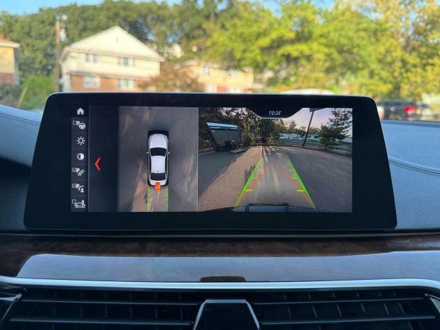 Used 2018 BMW 540i xDrive image 22